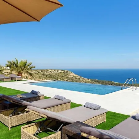 Diamond Hill Villa *